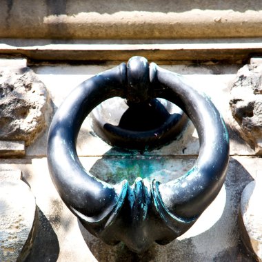 Londra antika beton paslı pirinç çivi mavi kolu ve 