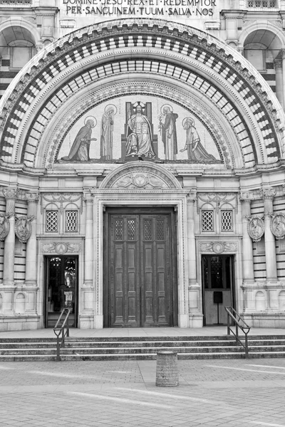 Tür Westminster Kathedrale in london england alter bau — Stockfoto