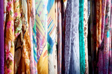 aksesuar Derma eşarp ve başörtüsü eski pazar