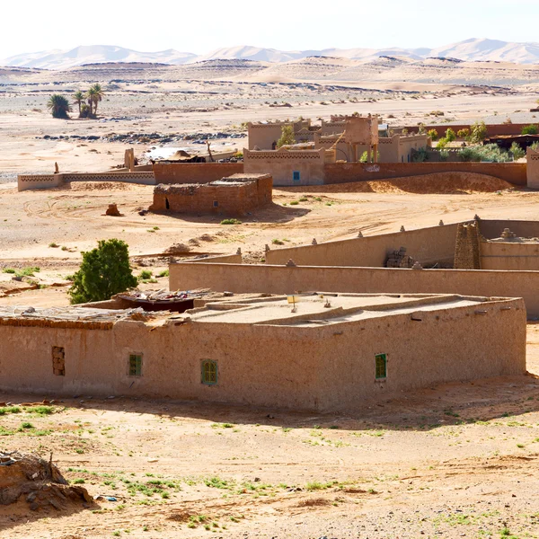 Sahara africa in marocco palm l'ancienne contruction et son — Photo