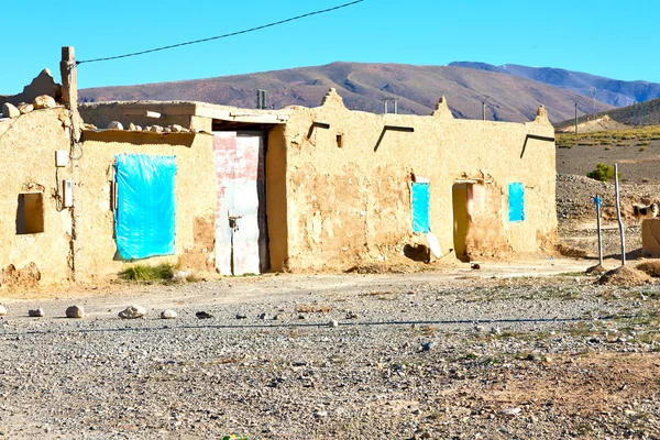 Brown construction   in    valley  morocco         atlas dry mou — Stock Photo, Image