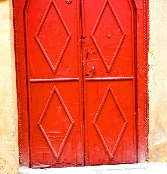 Mármore histórico na porta do edifício antigo estilo morocco — Fotografia de Stock