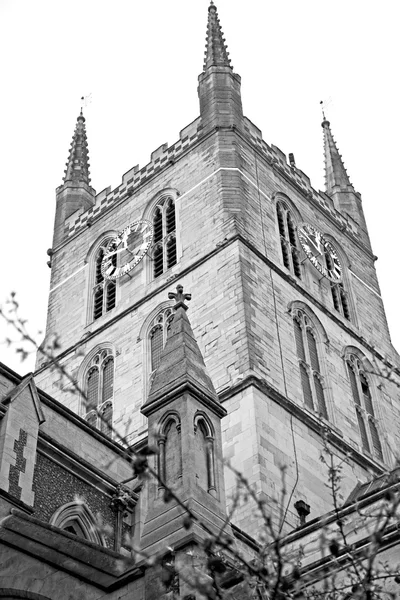 Tür southwark kathedrale in london england alter bau an — Stockfoto