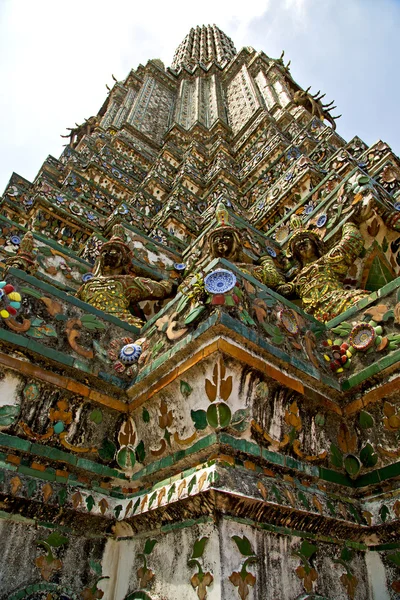 Asien Thailand in Bangkok Statue Farben Religion Mosaik — Stockfoto
