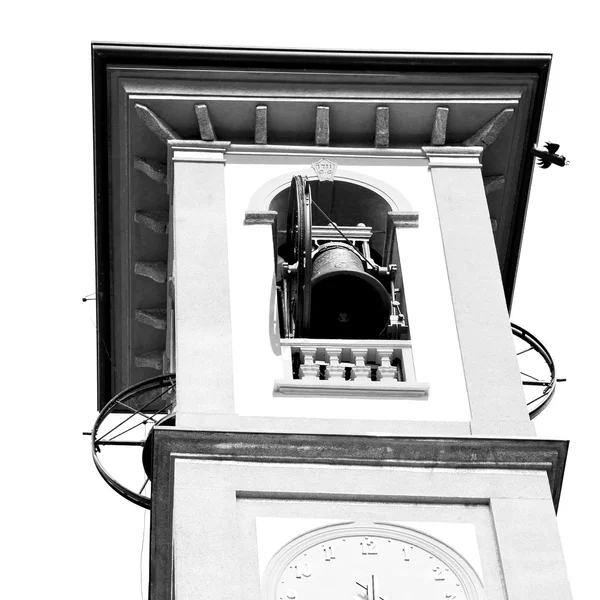Construção de torre de relógio em itália europa pedra velha e sino — Fotografia de Stock