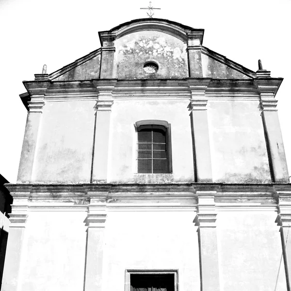 Monumento vecchia architettura in italia europa milano religione a — Foto Stock