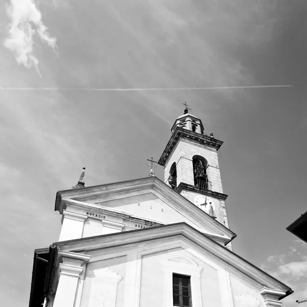 纪念碑旧建筑在欧洲意大利米兰宗教 — 图库照片