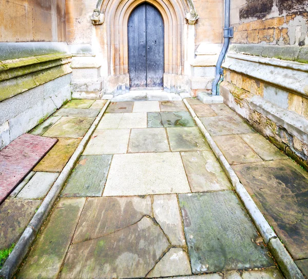 Weinstmister abbey στο Λονδίνο παλιά πόρτα της εκκλησίας και μαρμάρινο αντίκα — Φωτογραφία Αρχείου
