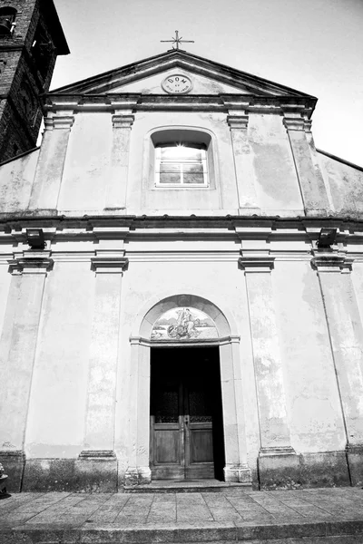 Monumento arquitectura antigua en italia europa milan religion a — Foto de Stock