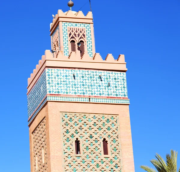 Maroc Afrika minaret vallás és a kék ég előzmények — Stock Fotó