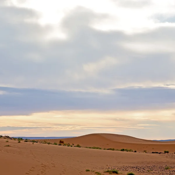 Im mediterranen Hintergrund der Hügel — Stockfoto