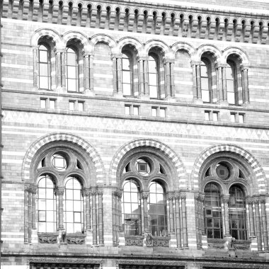 Londra 'da eski inşaat Avrupa' da tuğla duvar ve pencere