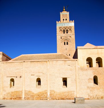 geçmiş maroc Afrika Minare din ve mavi gökyüzü
