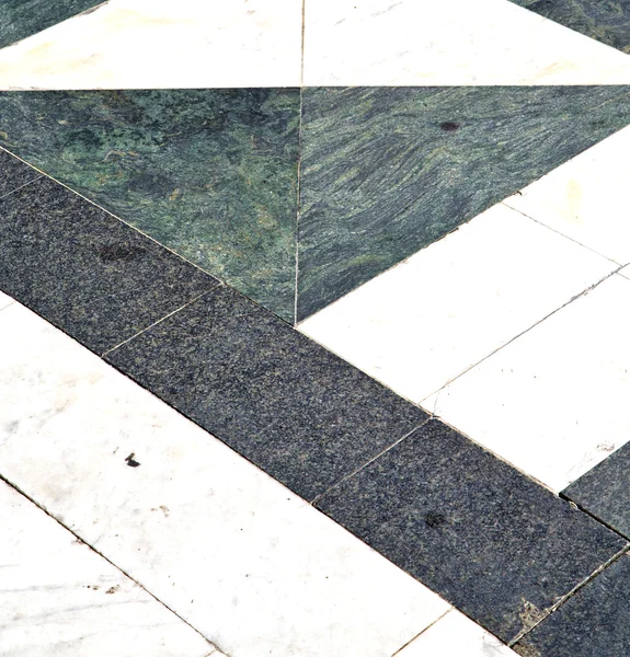 Busto arsizio street lombardia abstract pavimentazione curch — Foto Stock