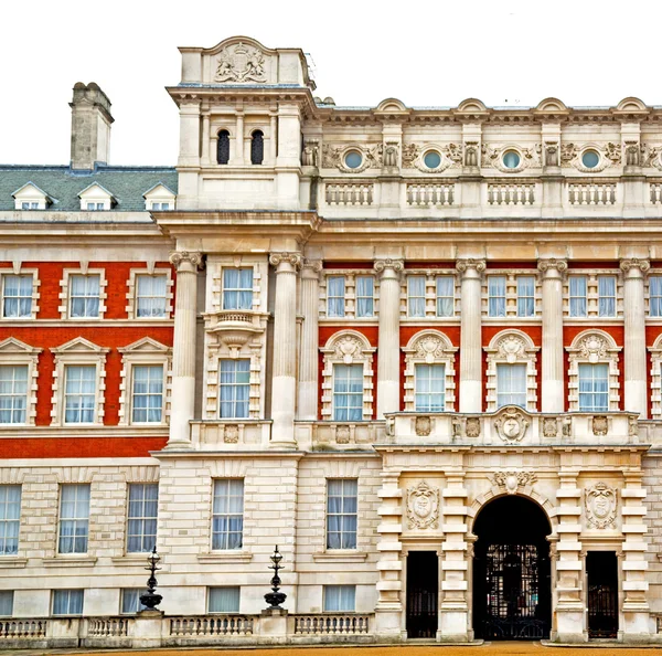 Antigua construcción en Inglaterra europa Londres pared antigua y la luz —  Fotos de Stock