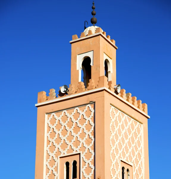Historia w maroc Afryki minaret i błękitne niebo — Zdjęcie stockowe