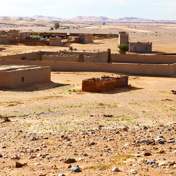 Sahara áfrica em morocco palma a antiga contrucção e sua — Fotografia de Stock