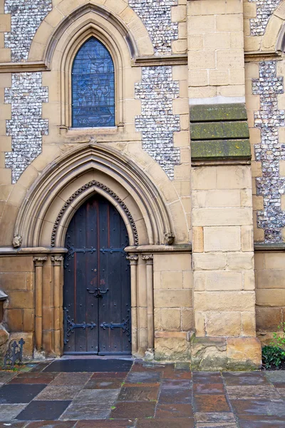 Dörr southwark i konstruktion och religion — Stockfoto