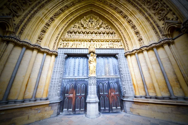 Rosenfenster weinstmister abbey in london alte kirchentür und ma — Stockfoto