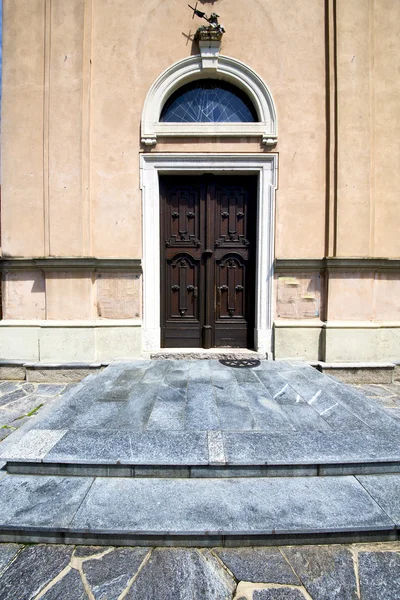 Itália lombardia na milano igreja porta tijolo fechado — Fotografia de Stock