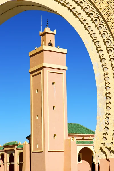 W maroc Afryki minaret i niebieski — Zdjęcie stockowe
