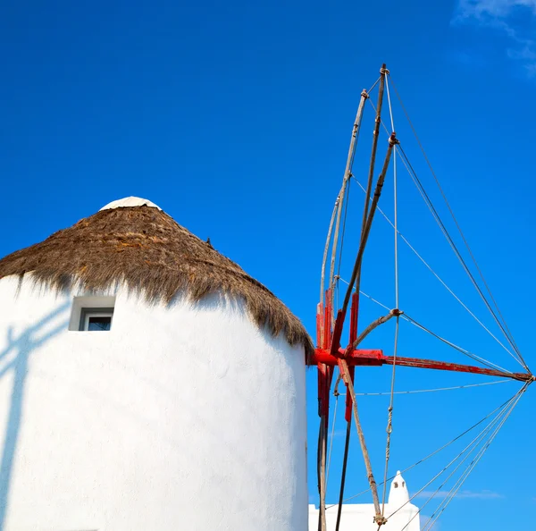 Viejo molino en santorini Grecia Europa y el cielo — Foto de Stock