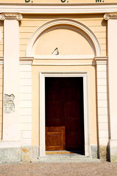 Duvar kapı İtalya arsa mimarisinde ve — Stok fotoğraf