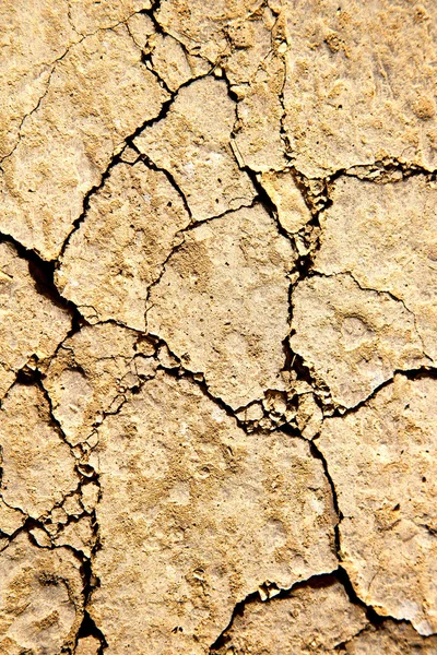 Areia seca marrom em erosão e abstrato — Fotografia de Stock