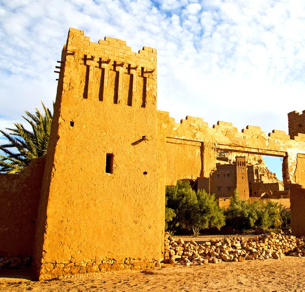 África en Marruecos la vieja contrucción y el pueblo histórico — Foto de Stock