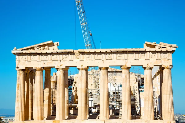 Statue acropolis    historical    in greece    architecture — Stock Photo, Image