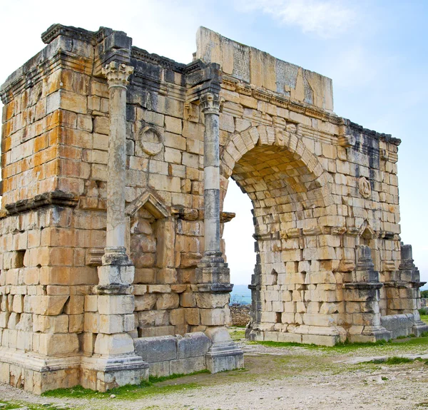 Volubilis in Marocco Africa il vecchio monumento romano deteriorato — Foto Stock