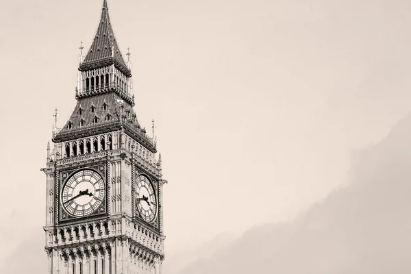 London big ben e construção antiga histórica inglaterra envelhecido cit. — Fotografia de Stock