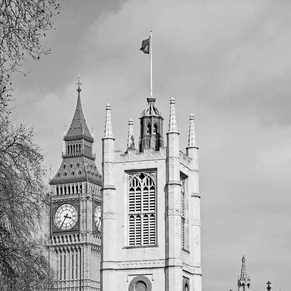 London big ben e construção antiga histórica inglaterra envelhecido cit. — Fotografia de Stock