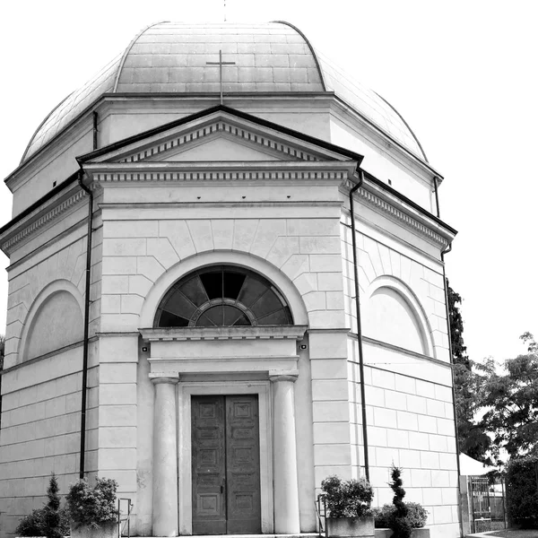 Costruzione di vecchie architetture in italia europa milano religione a — Foto Stock