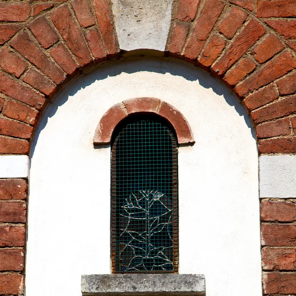 Starožitné rozestavěné v Itálii Evropa mramoru a okno w — Stock fotografie