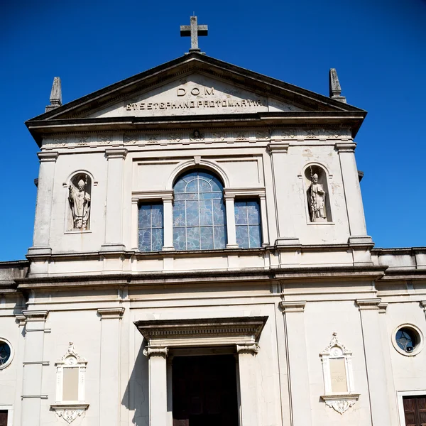 Heritage  old architecture in italy europe milan religion — Stock Photo, Image