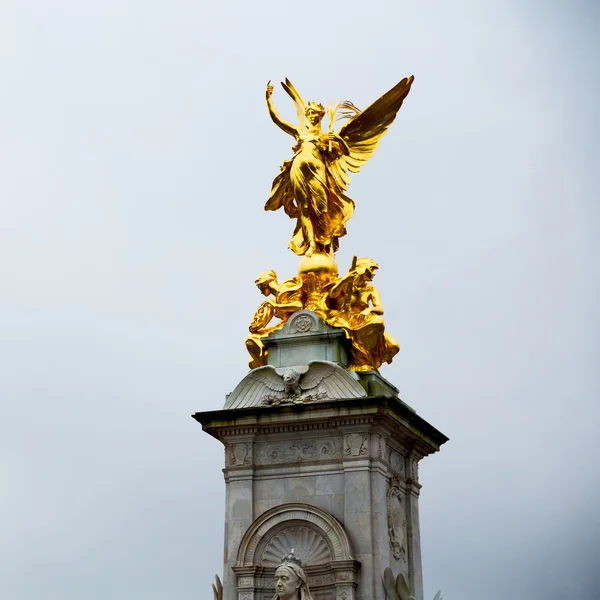 Αγγλία ιστορικό μάρμαρο και άγαλμα στη παλιά πόλη του Λονδίνου — Φωτογραφία Αρχείου