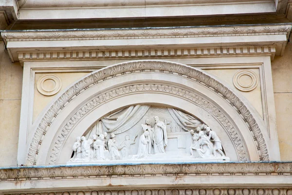 Építési Olaszország Európában márvány szobor Milánó — Stock Fotó