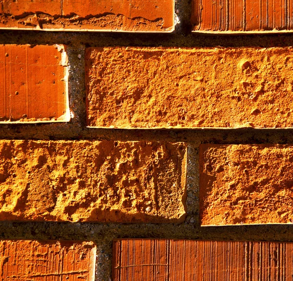 Tijolo de parede no centro de cairate varese itália — Fotografia de Stock