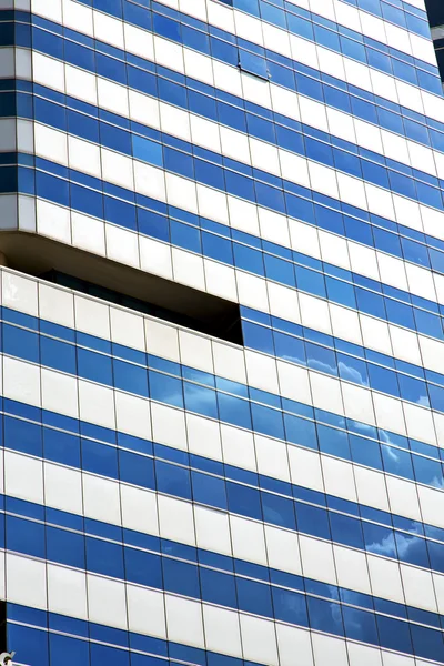 Refleja un poco de gris palacio centro bangjalá tailandia —  Fotos de Stock