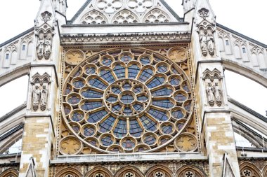 İngiliz yapım ve din