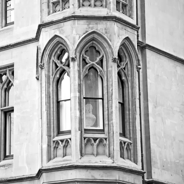 Británico en Londres Inglaterra antigua construcción y religión — Foto de Stock