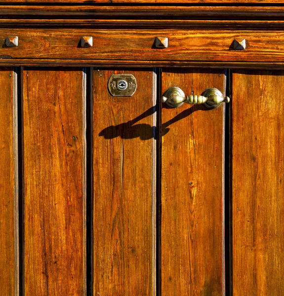 Abstrakta rusty stängd trä dörr olgiate olona varese — Stockfoto