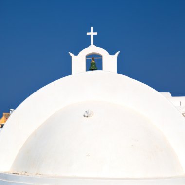 Haç ve santorini Yunanistan eski yapılar ve gökyüzü