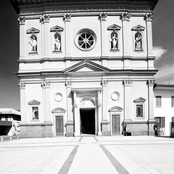 Médiévale ancienne architecture en italie europe milan religion a — Photo