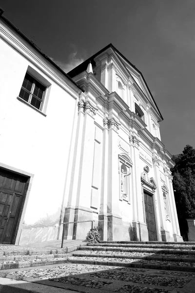 Arquitetura antiga medieval em itália europa milan religião a — Fotografia de Stock