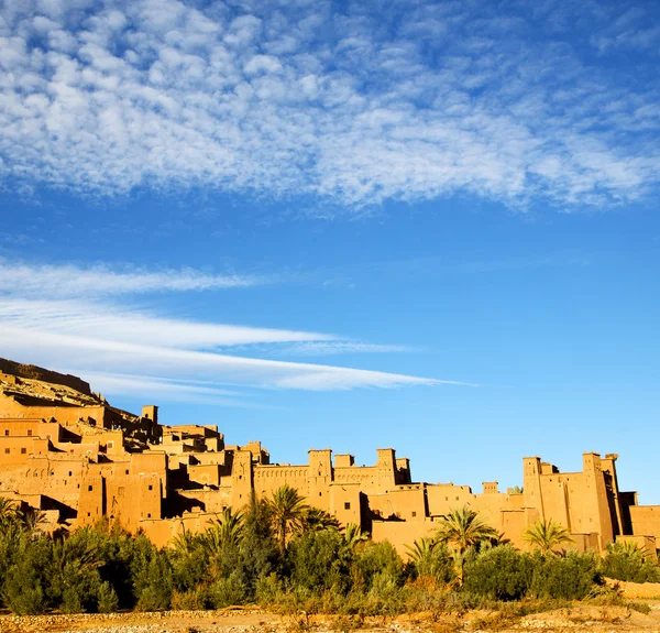 África em morocco a antiga construção e a vila histórica — Fotografia de Stock