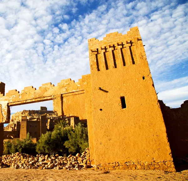 África en Marruecos la vieja contrucción y el pueblo histórico — Foto de Stock