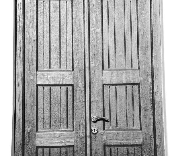 White  red brown  door in antique village santorini greece europ — Stock Photo, Image