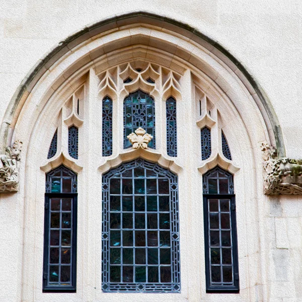 Old windon in england london brick and glass the wall — Stock Photo, Image